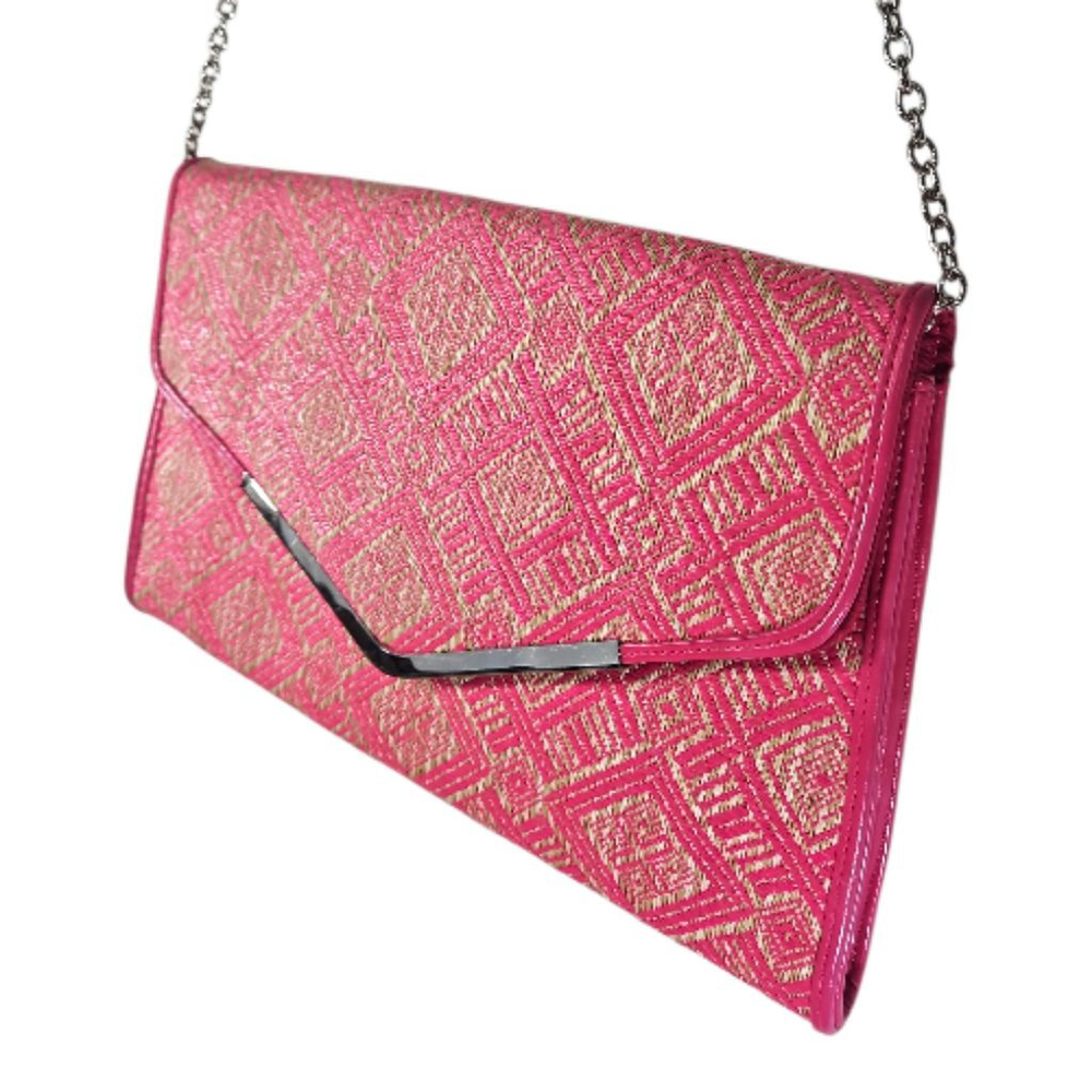 The Many Moods Of Poppie Jones Pink Rattan Chain Strap Purse or Clutch - Picture 2 of 9